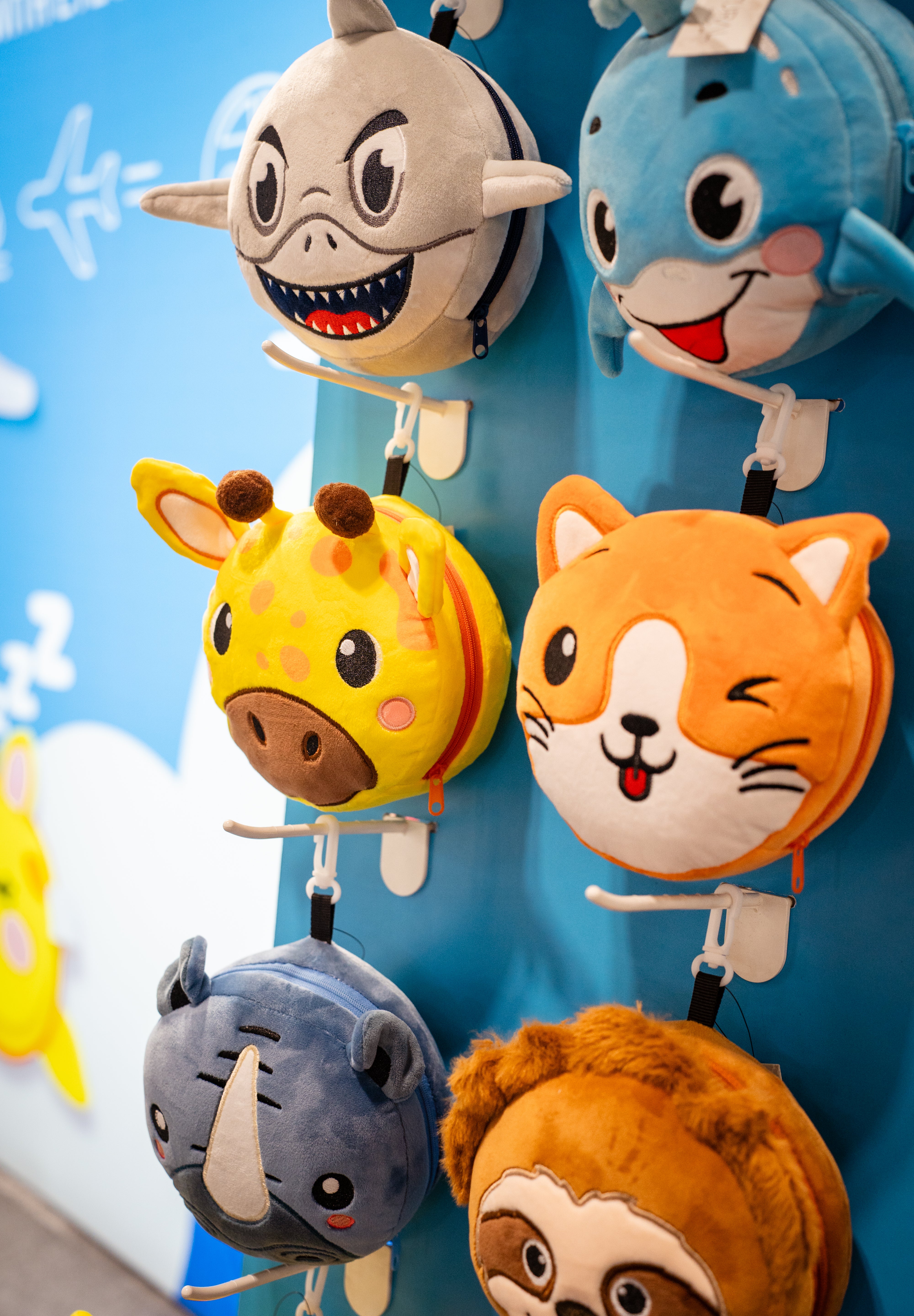 🦈 Almofada de viagem Zoo Nap Shark com máscara para os olhos